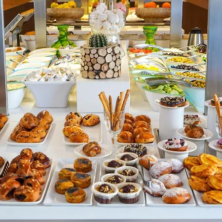 Ada Julian (adults Only) فندق