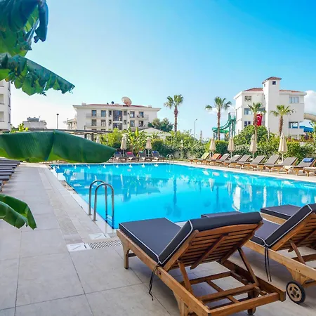 Ada Julian (adults Only) 4* מרמריס