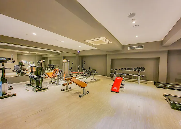 Ada Julian (adults Only) מלון מרמריס