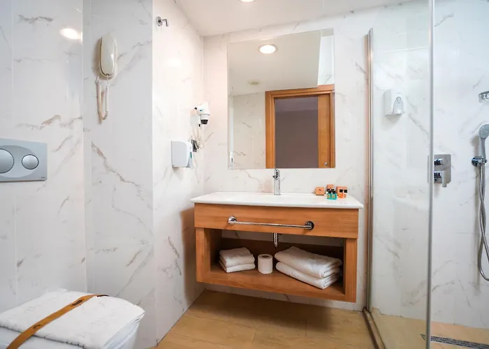 Hotel Ada Julian (adults Only)